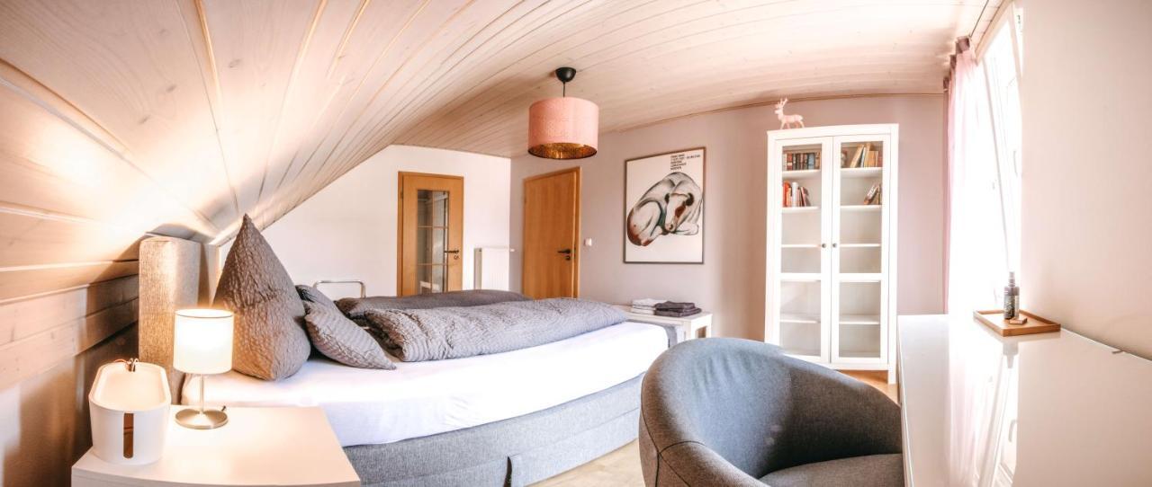 Hirsch In Pink - Wohnen Wie Zuhause Turkheim Buitenkant foto